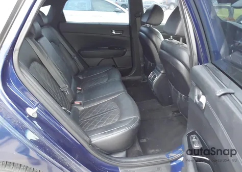 2019 Kia Optima Sx Turbo z USA, uszkodzony, nr VIN 5XXGV4L25KG340363